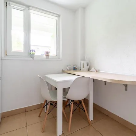 Apartament Gold - 2 Osobne Sypialnie Z Balkonem - Spaceapart Єленя-Ґура Екстер'єр фото