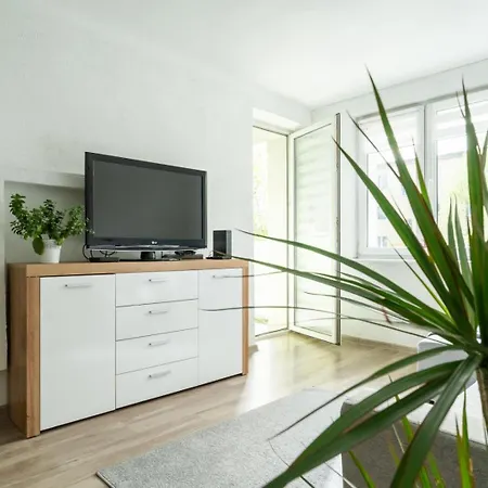 Apartament Gold - 2 Osobne Sypialnie Z Balkonem - Spaceapart Єленя-Ґура Екстер'єр фото